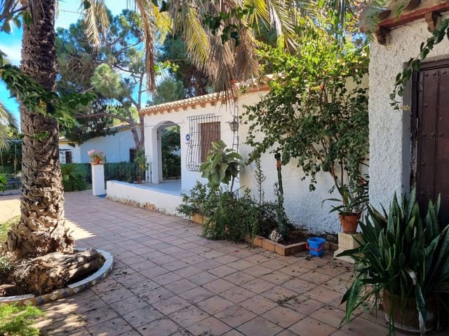 4 bedroom Villa for sale in Punta Prima, Orihuela - € 560,000 (Ref: 9461757)