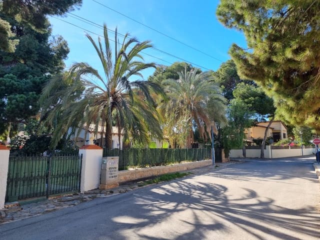 4 bedroom Villa for sale in Punta Prima, Orihuela - € 560,000 (Ref: 9461757)