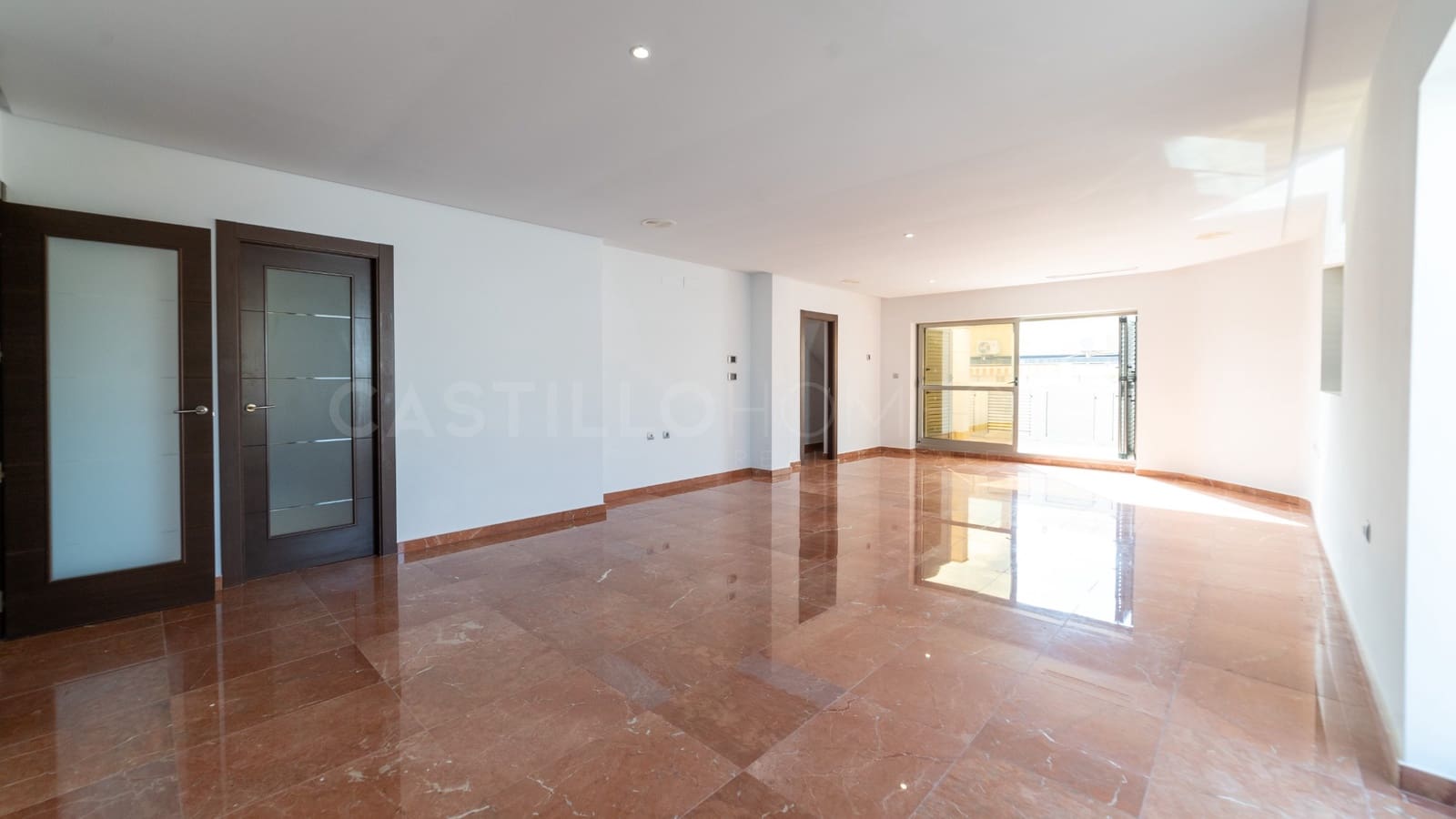 3 soverom Penthouse til salgs i Torrevieja - € 899 000 (Ref: 9461759)