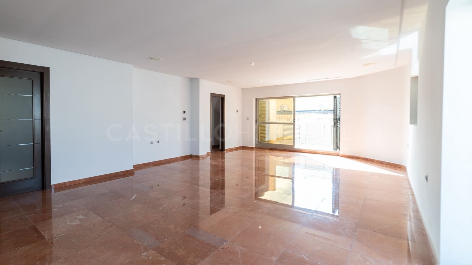 3 soverom Penthouse til salgs i Torrevieja - € 899 000 (Ref: 9461759)