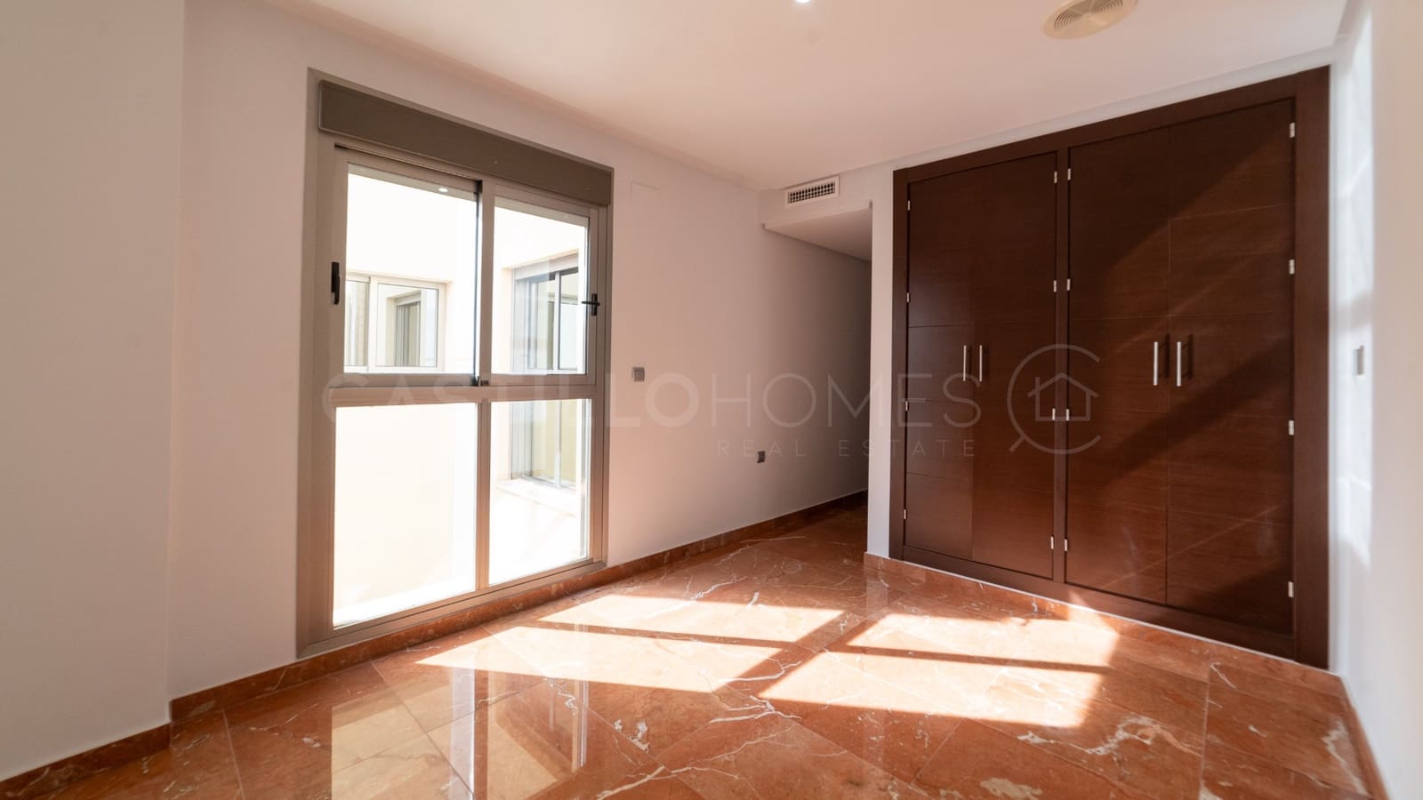 3 soverom Penthouse til salgs i Torrevieja - € 899 000 (Ref: 9461759)