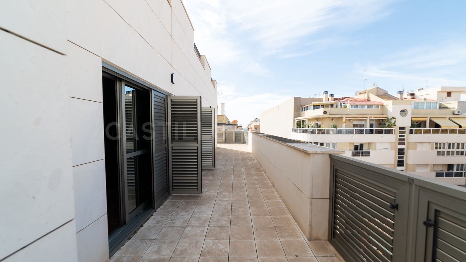 3 soverom Penthouse til salgs i Torrevieja - € 899 000 (Ref: 9461759)