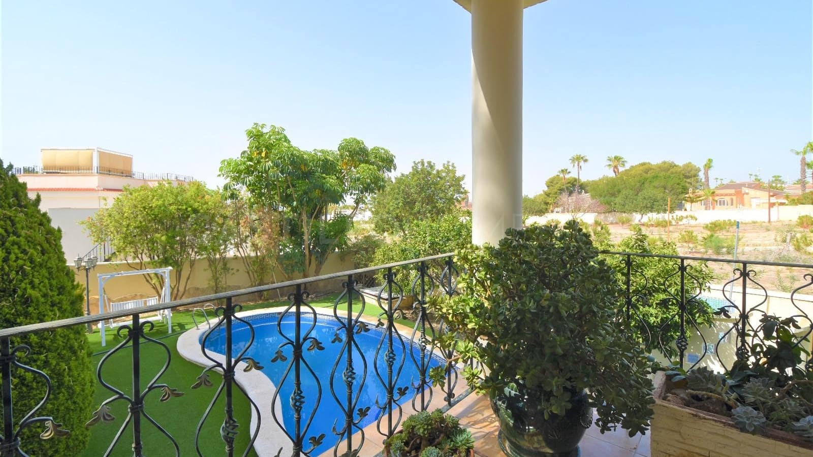 5 bedroom Villa for sale in Ciudad Quesada with pool - € 690,000 (Ref: 9461761)