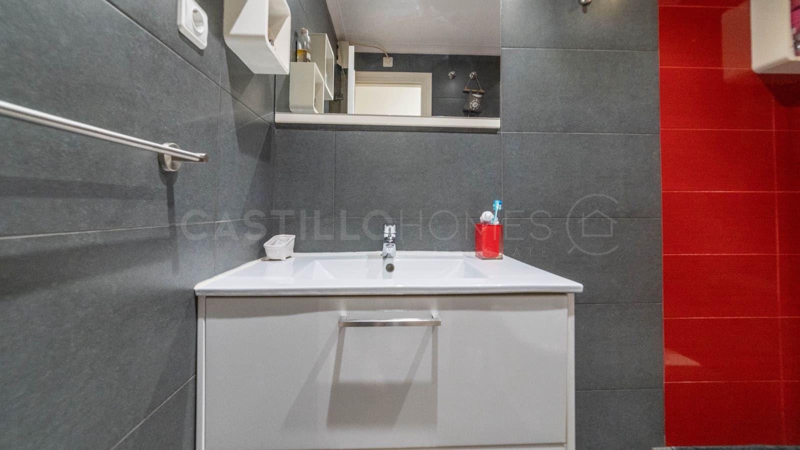 3 sovrum Lägenhet till salu i Torrevieja med garage - 165 000 € (Ref: 9461764)