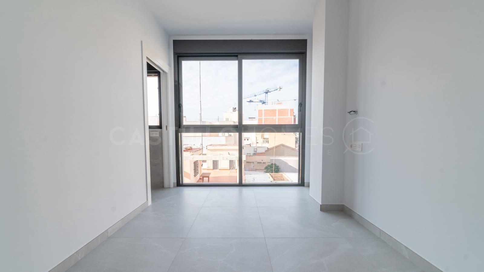 Apartamento de 2 habitaciones en Torrevieja en venta - 319.000 € (Ref: 9461765)