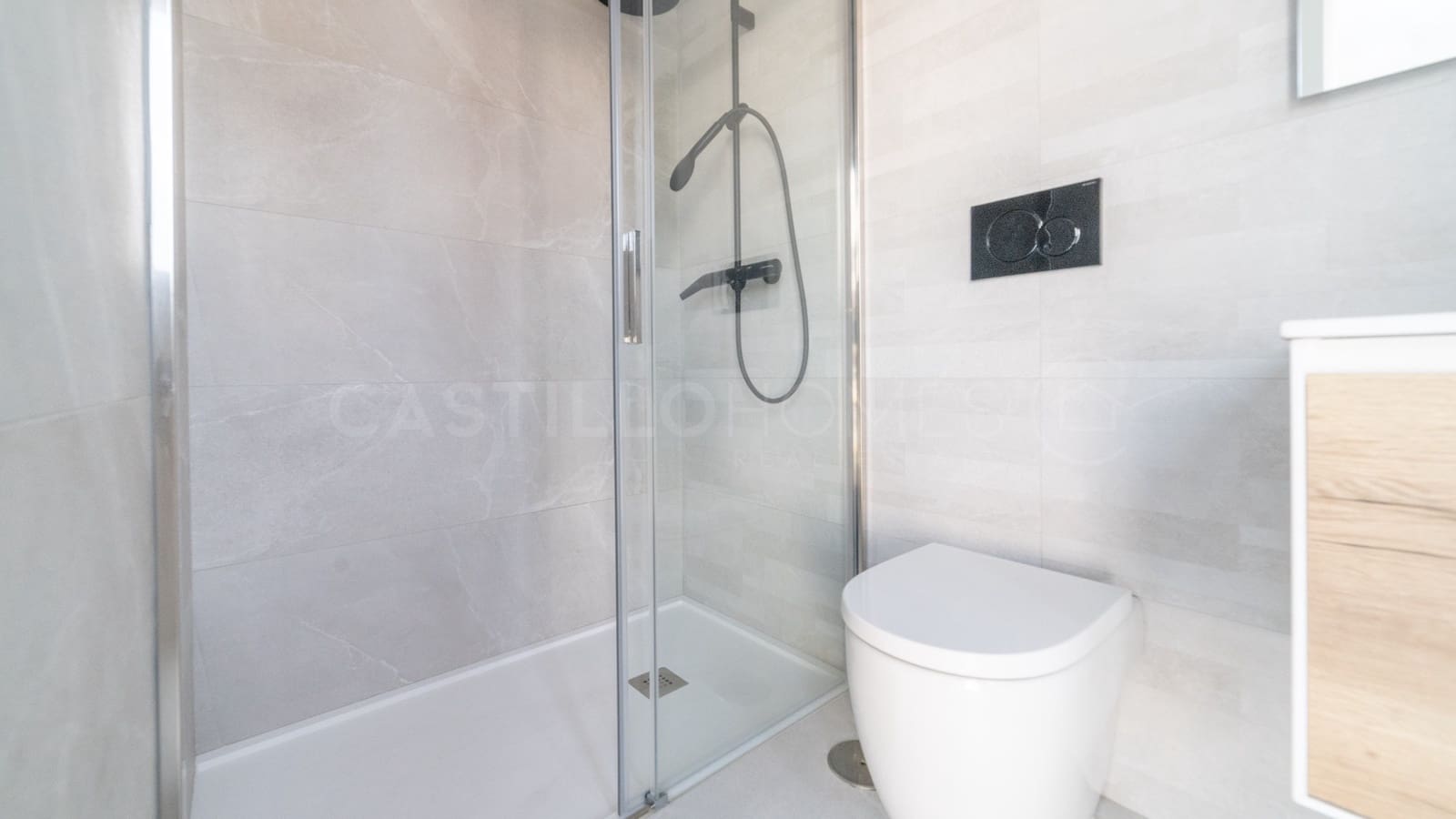 Apartamento de 2 habitaciones en Torrevieja en venta - 319.000 € (Ref: 9461765)