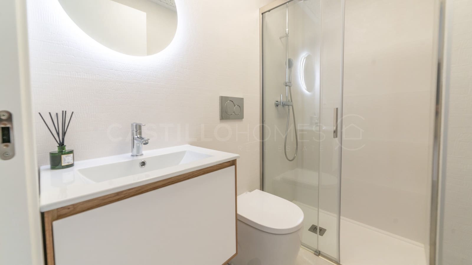 Apartamento de 2 habitaciones en Torrevieja en venta - 319.000 € (Ref: 9461765)