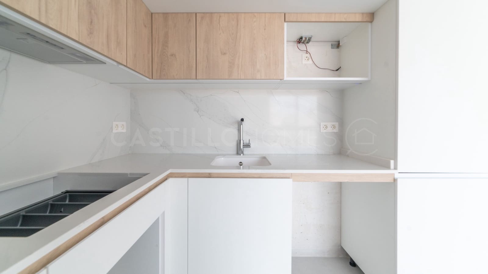 Apartamento de 2 habitaciones en Torrevieja en venta - 319.000 € (Ref: 9461765)