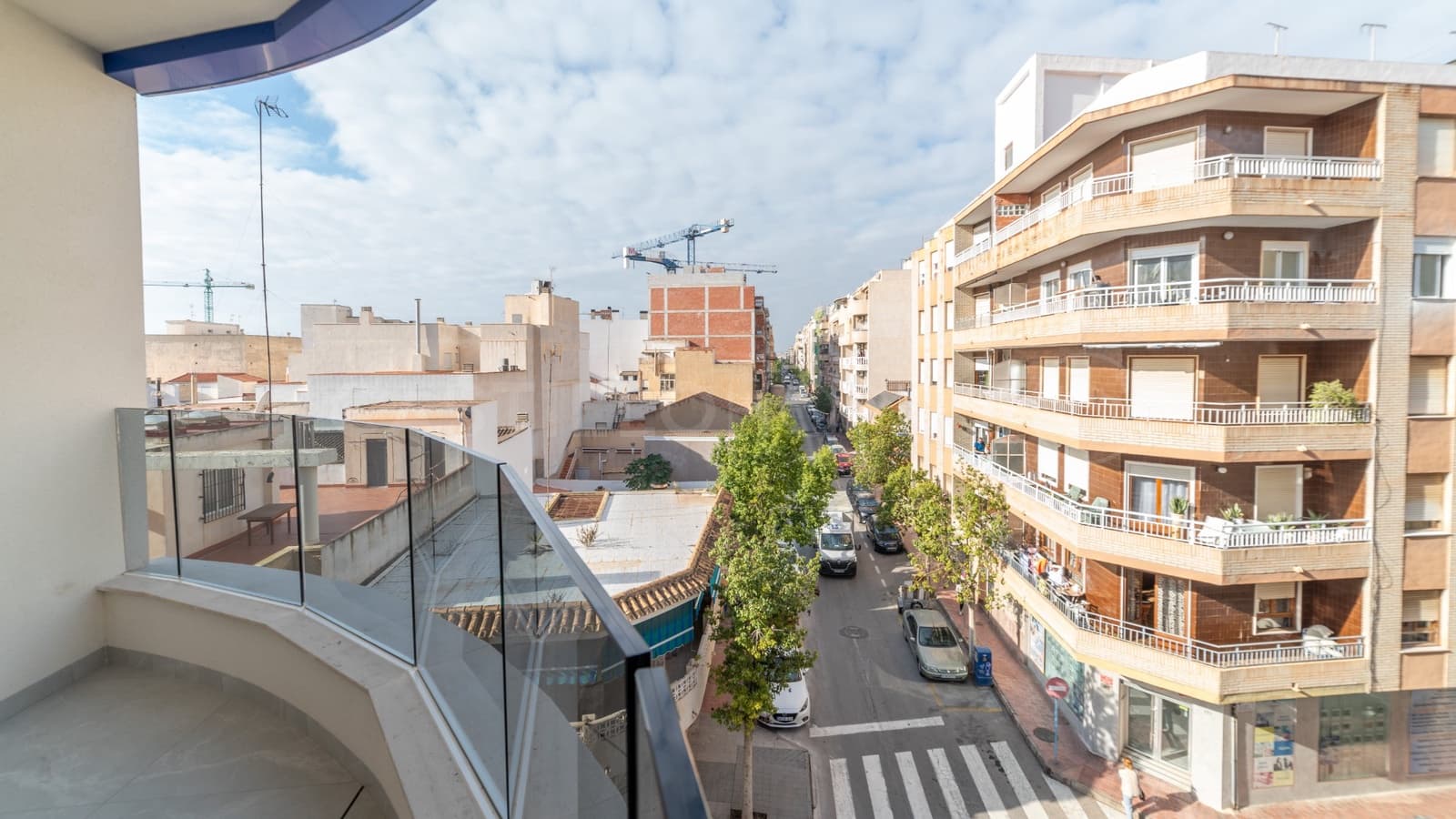 Apartamento de 2 habitaciones en Torrevieja en venta - 319.000 € (Ref: 9461765)