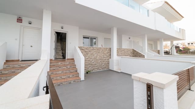 3 quarto Casa em Banda para venda em Los Balcones com piscina - 309 000 € (Ref: 9461767)