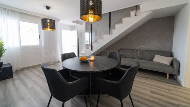 3 quarto Casa em Banda para venda em Los Balcones com piscina - 309 000 € (Ref: 9461767)