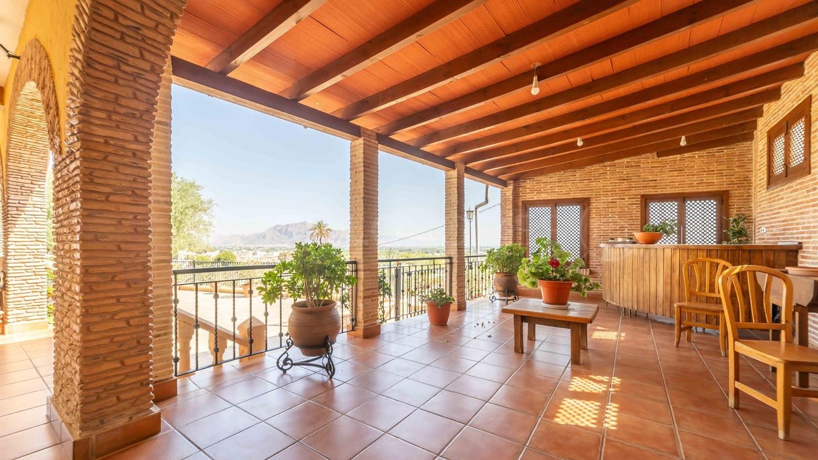 4 Zimmer Villa zu verkaufen in Bigastro mit Pool Garage - 454.900 € (Ref: 9461774)