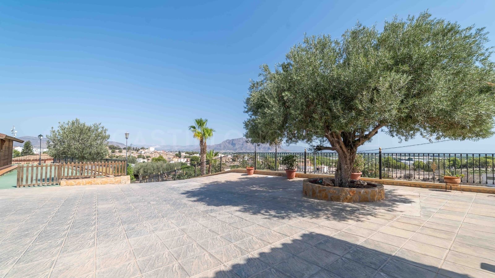 4 Zimmer Villa zu verkaufen in Bigastro mit Pool Garage - 454.900 € (Ref: 9461774)