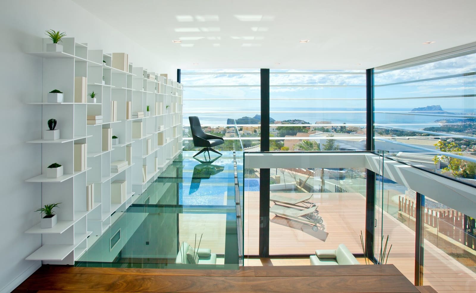 3 bedroom Villa for sale in Cumbre del Sol - € 1,691,000 (Ref: 9470936)