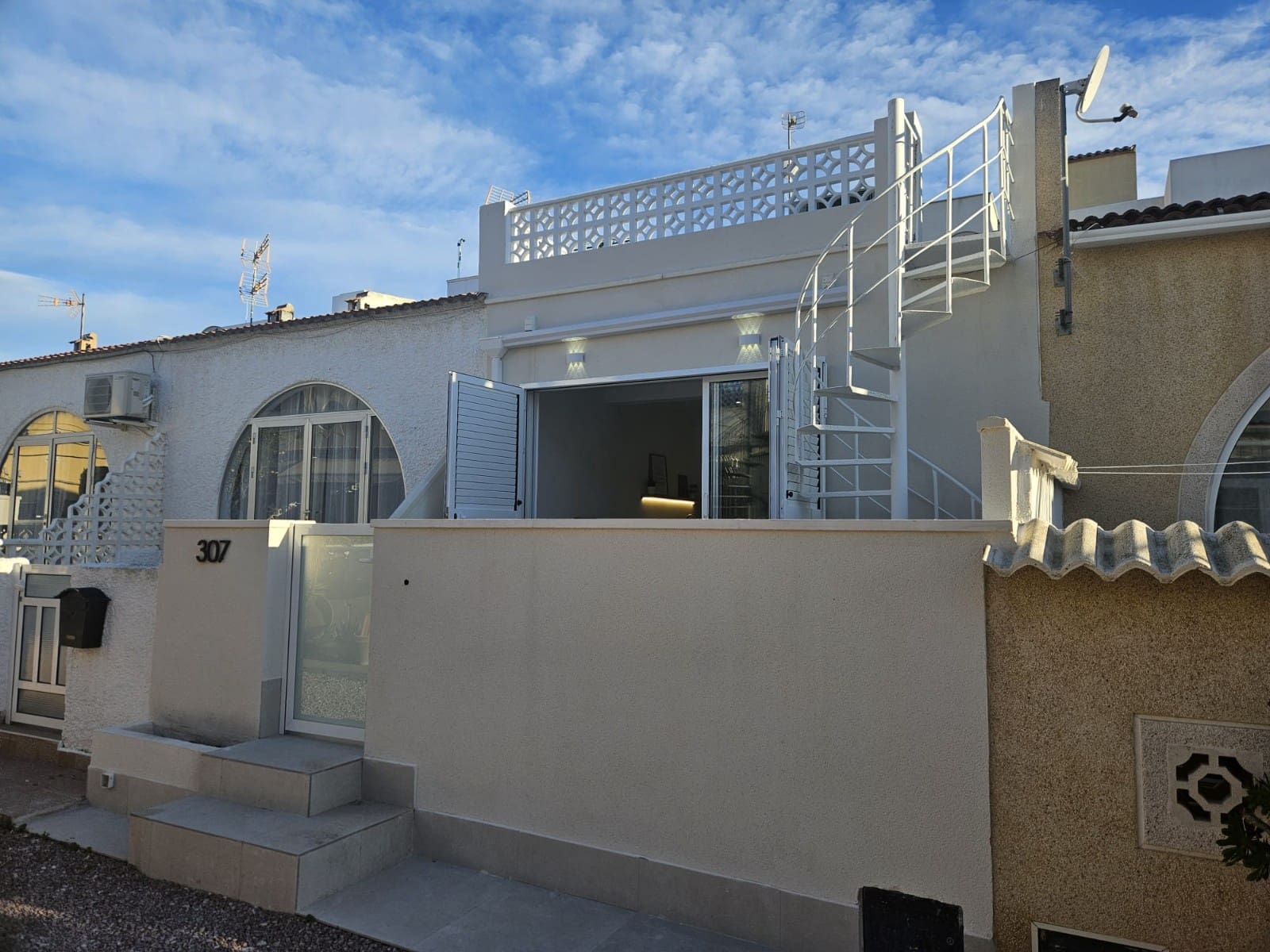 2 sypialnia Bungalow na sprzedaż w El Chaparral - 149 000 € (Ref: 9496642)