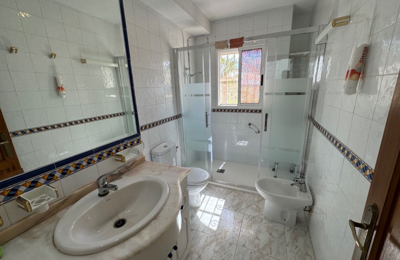 3 soverom Hus til salgs i Rojales med svømmebasseng garasje - € 239 000 (Ref: 9499903)