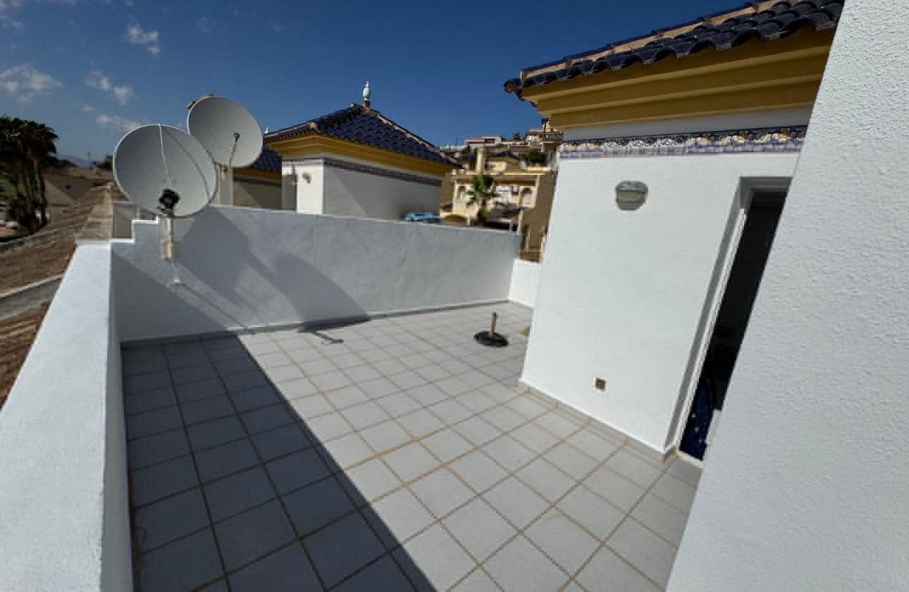 3 soverom Hus til salgs i Rojales med svømmebasseng garasje - € 239 000 (Ref: 9499903)