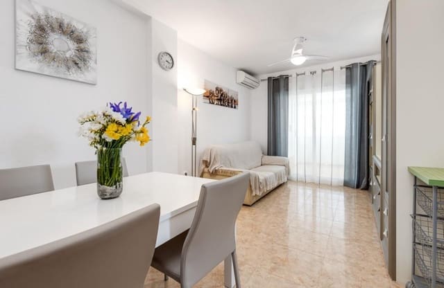 2 slaapkamer Appartement te koop in Torreblanca, Torrevieja met zwembad - € 181.500 (Ref: 9525933)