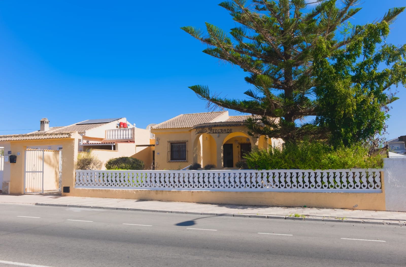 2 Zimmer Villa zu verkaufen in Torrevieja - 255.000 € (Ref: 9526528)