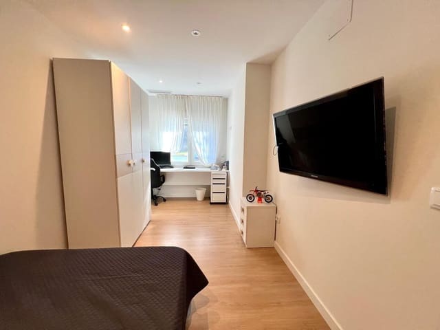 4 soverom Villa til salgs i Elda med svømmebasseng garasje - € 339 995 (Ref: 9526728)