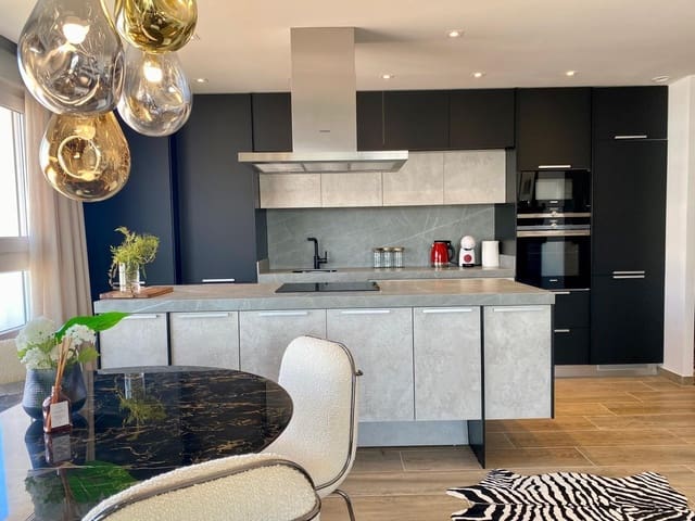 3 soverom Penthouse til salgs i Punta Prima, Torrevieja med svømmebasseng - € 642 500 (Ref: 9526822)