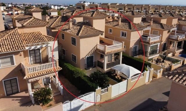 3 soverom Villa til salgs i Campoamor, Orihuela med svømmebasseng - € 324 995 (Ref: 9526826)