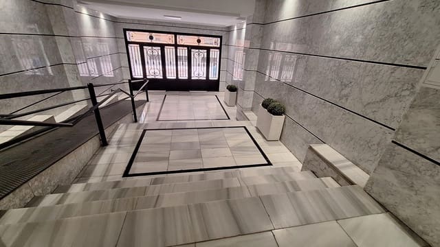 3 Zimmer Apartment zu verkaufen in Playa del Acequión, Torrevieja - 295.000 € (Ref: 9526922)