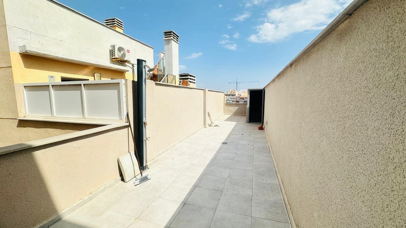 2 camera da letto Attico in vendita in Torrevieja con piscina - 241.000 € (Rif: 9526944)