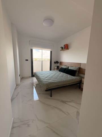 Ático de 2 habitaciones en El Raso, Guardamar del Segura en venta - 289.000 € (Ref: 9526966)