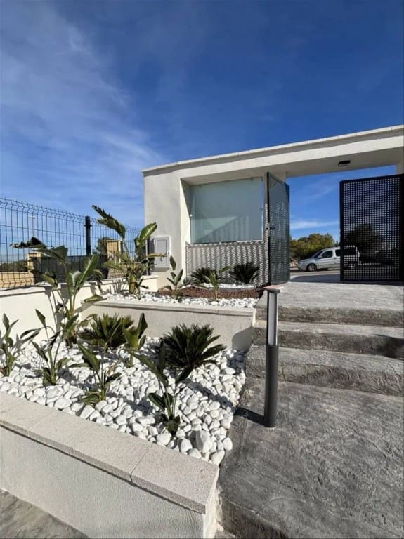 2 Zimmer Penthouse zu verkaufen in Orihuela Costa mit Pool Garage - 285.000 € (Ref: 9527005)