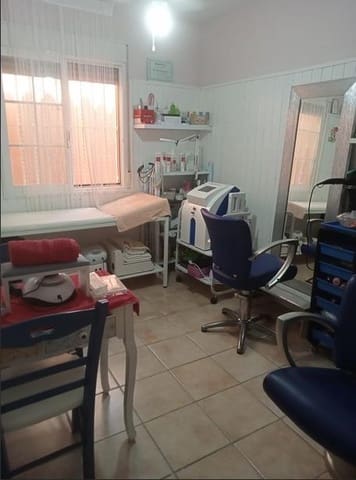 3 makuuhuone Huvila myytävänä paikassa Playa Flamenca, Orihuela mukana uima-altaan - 285 000 € (Ref: 9529956)