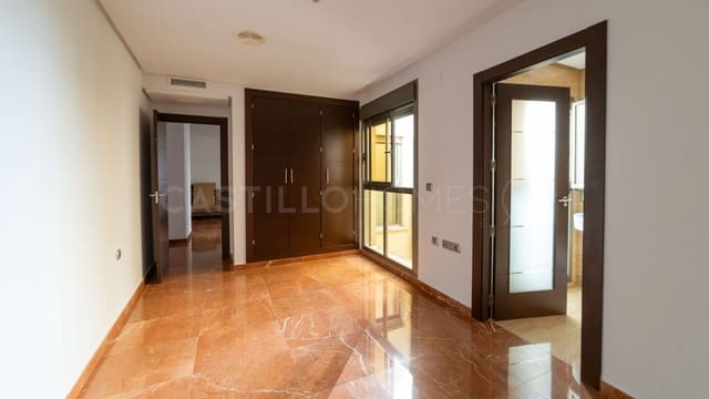 3 soveværelse Penthouse til salg i Centro - Muelle Pesquero, Torrevieja med garage - € 599.000 (Ref: 9576236)