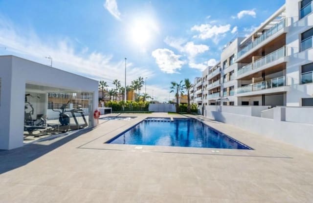 2 bedroom Penthouse for sale in Aguas Nuevas, Torrevieja with pool - € 399,000 (Ref: 9585177)