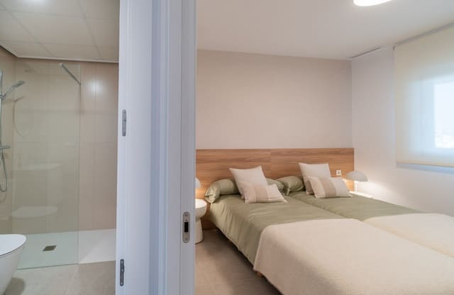 3 chambre Bungalow à vendre à Playa Flamenca, Orihuela avec piscine - 395 000 € (Ref: 9585195)