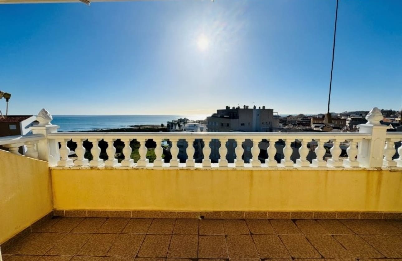 3 bedroom Penthouse for sale in La Mata with pool - € 470,000 (Ref: 9585198)