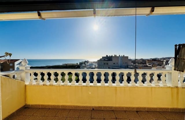 3 bedroom Penthouse for sale in La Mata, Torrevieja with pool - € 470,000 (Ref: 9585198)