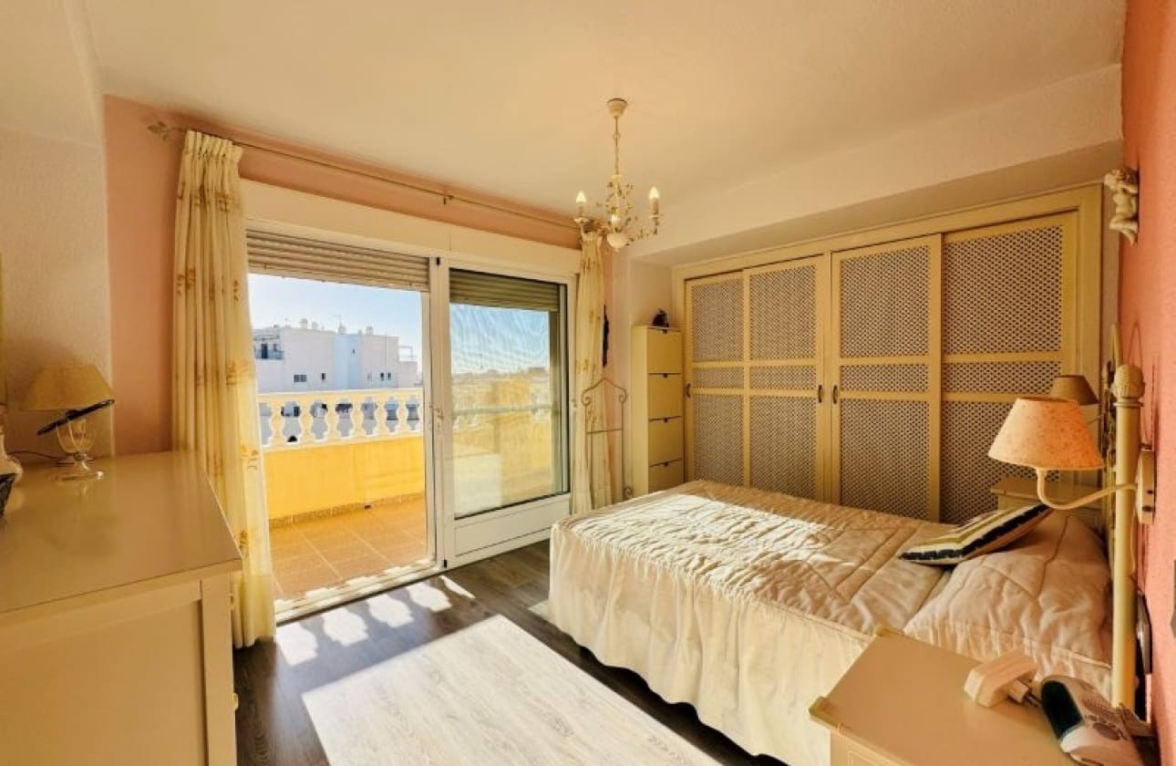 3 bedroom Penthouse for sale in La Mata with pool - € 470,000 (Ref: 9585198)