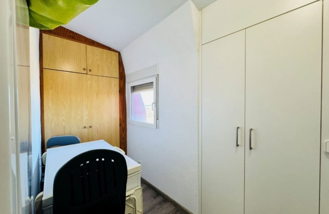 3 bedroom Penthouse for sale in La Mata with pool - € 470,000 (Ref: 9585198)