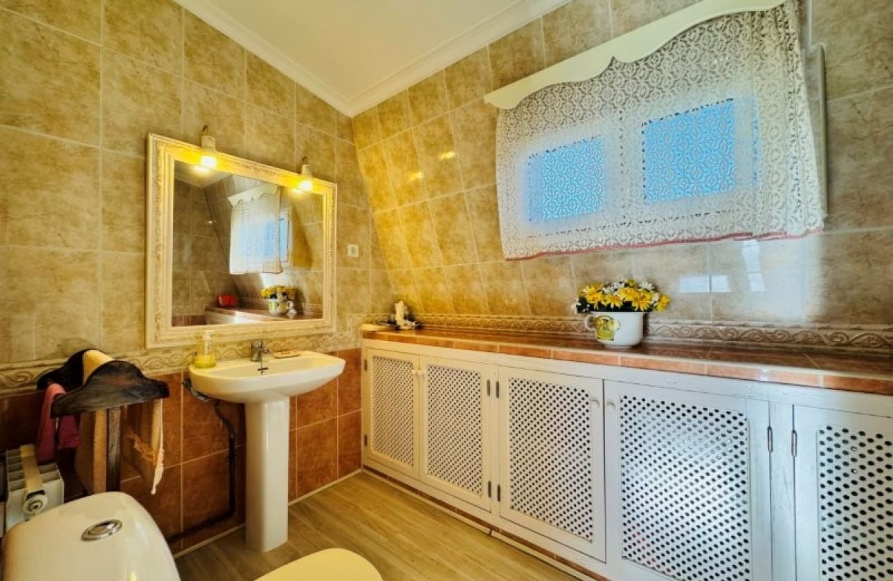 3 bedroom Penthouse for sale in La Mata with pool - € 470,000 (Ref: 9585198)