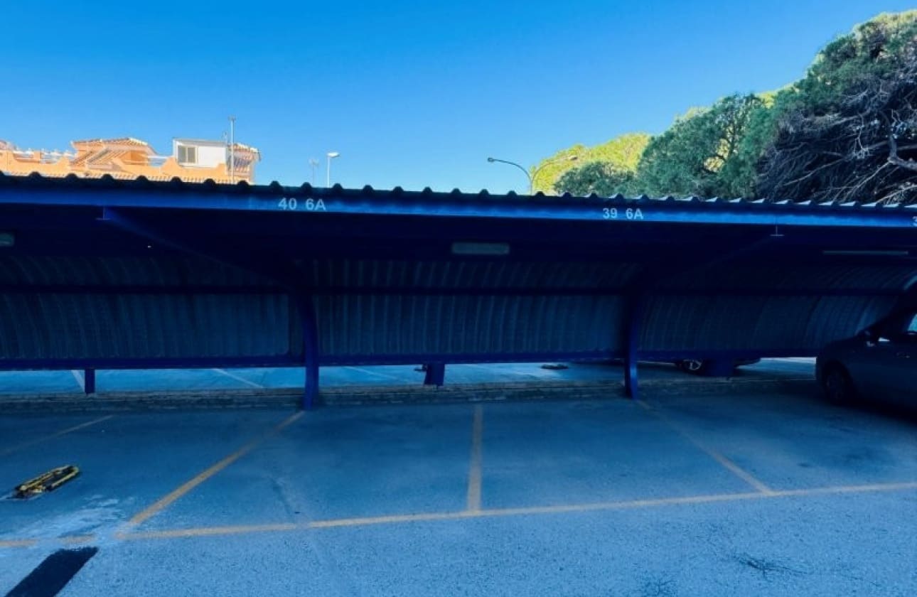 3 bedroom Penthouse for sale in La Mata with pool - € 470,000 (Ref: 9585198)