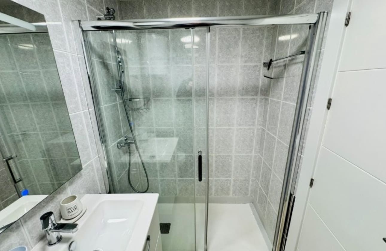 2 bedroom Beach Apartment for sale in La Mata - € 189,000 (Ref: 9585199)