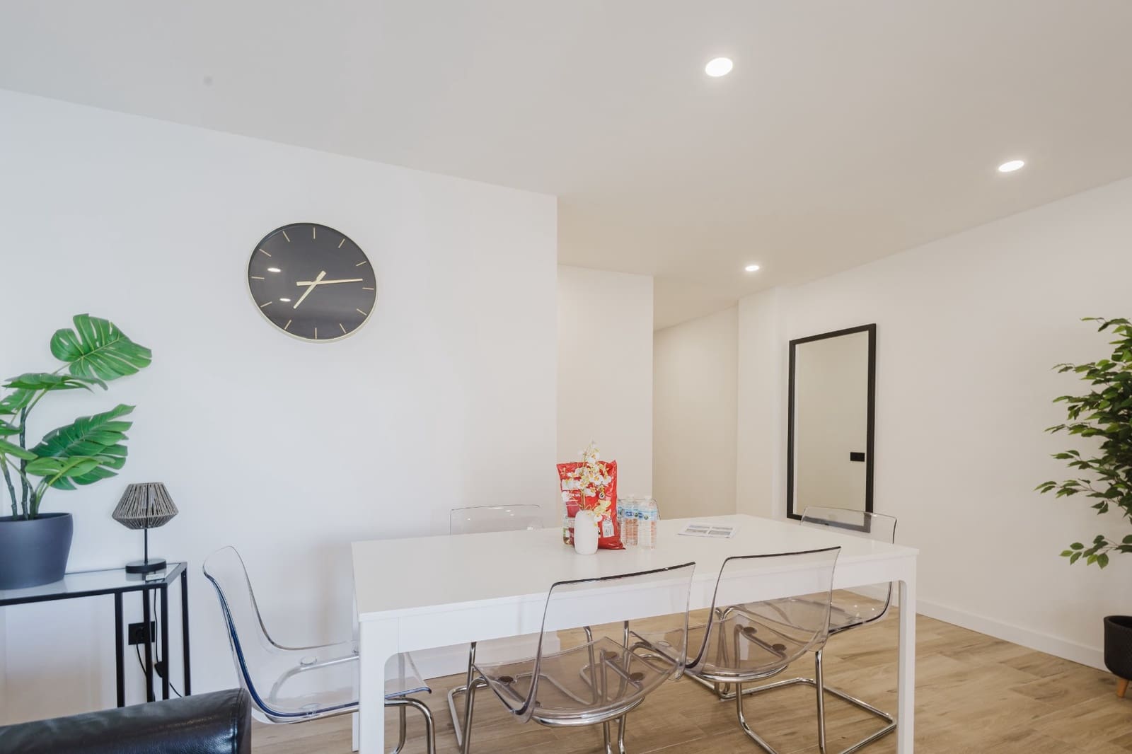 3 sypialnia Apartament przy plaży na sprzedaż w Torrevieja z basenem - 289 000 € (Ref: 9585200)