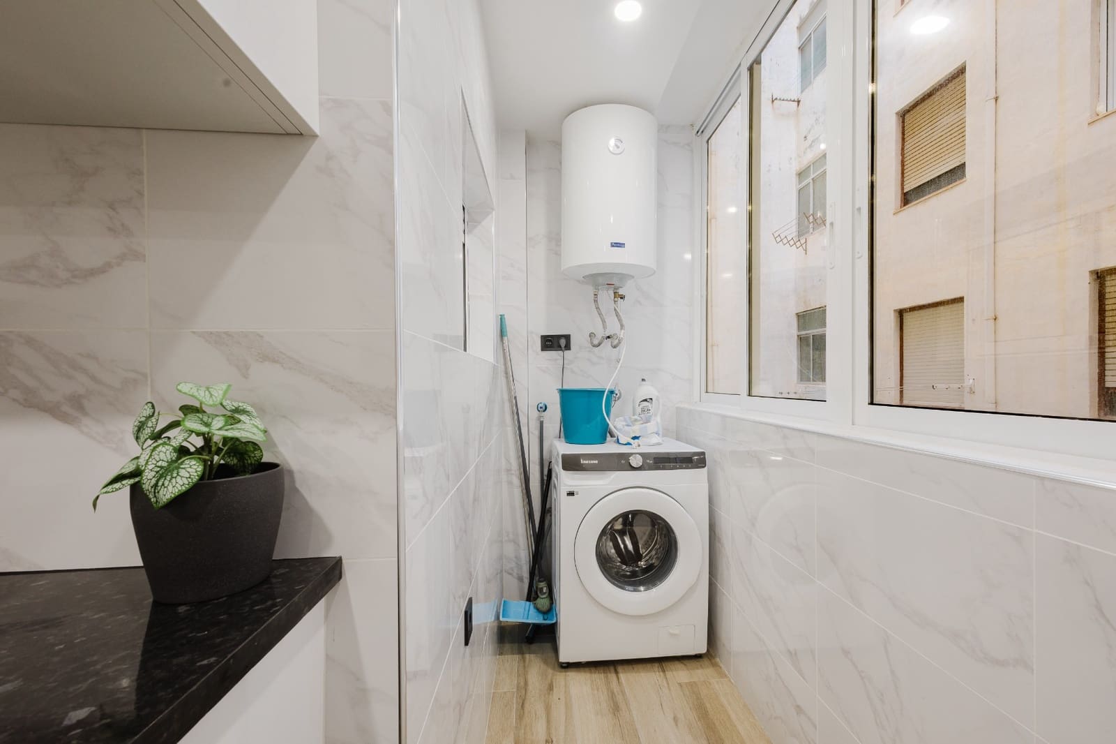 3 sypialnia Apartament przy plaży na sprzedaż w Torrevieja z basenem - 289 000 € (Ref: 9585200)