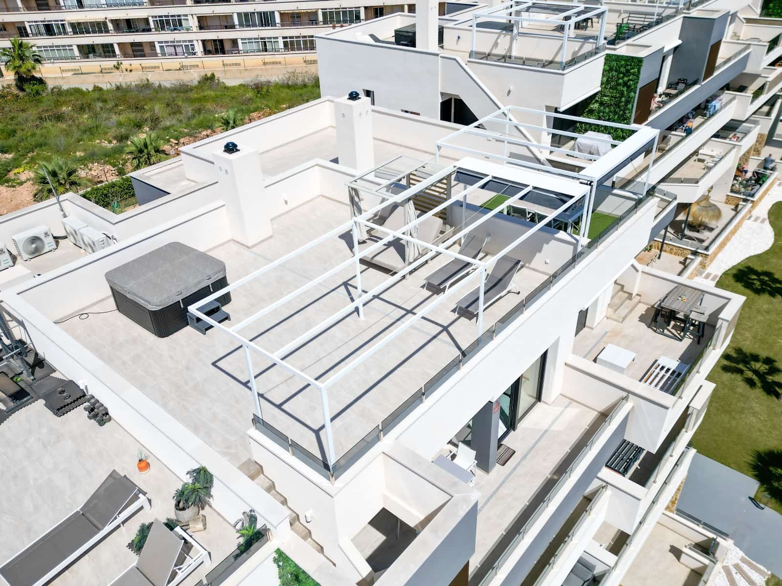 2 Zimmer Penthouse zu verkaufen in Orihuela Costa mit Garage - 599.000 € (Ref: 9590909)