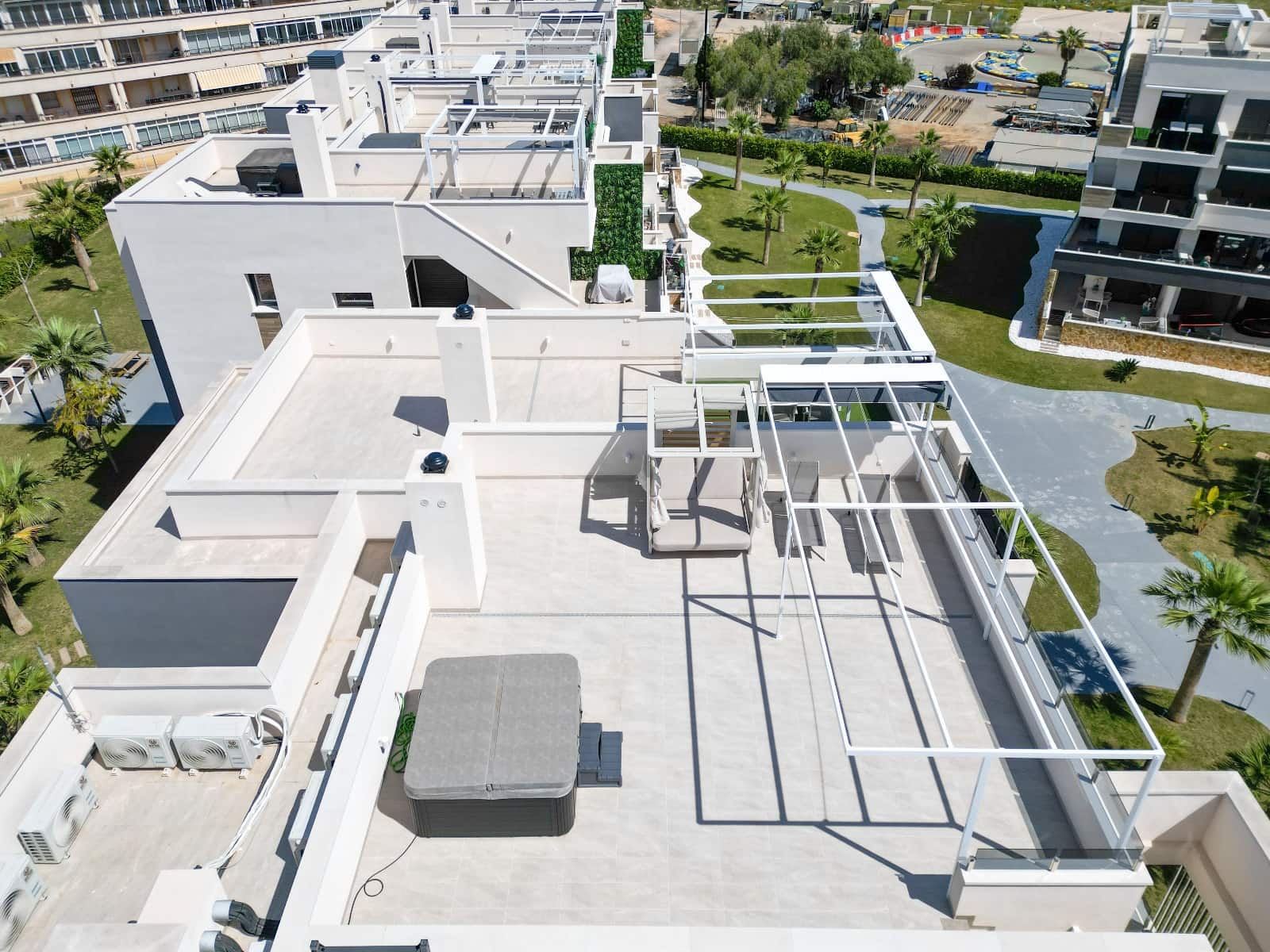 2 Zimmer Penthouse zu verkaufen in Orihuela Costa mit Garage - 599.000 € (Ref: 9590909)