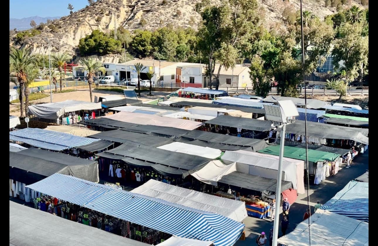 2 sovrum Lägenhet till salu i Guardamar del Segura med pool - 287 000 € (Ref: 9594549)