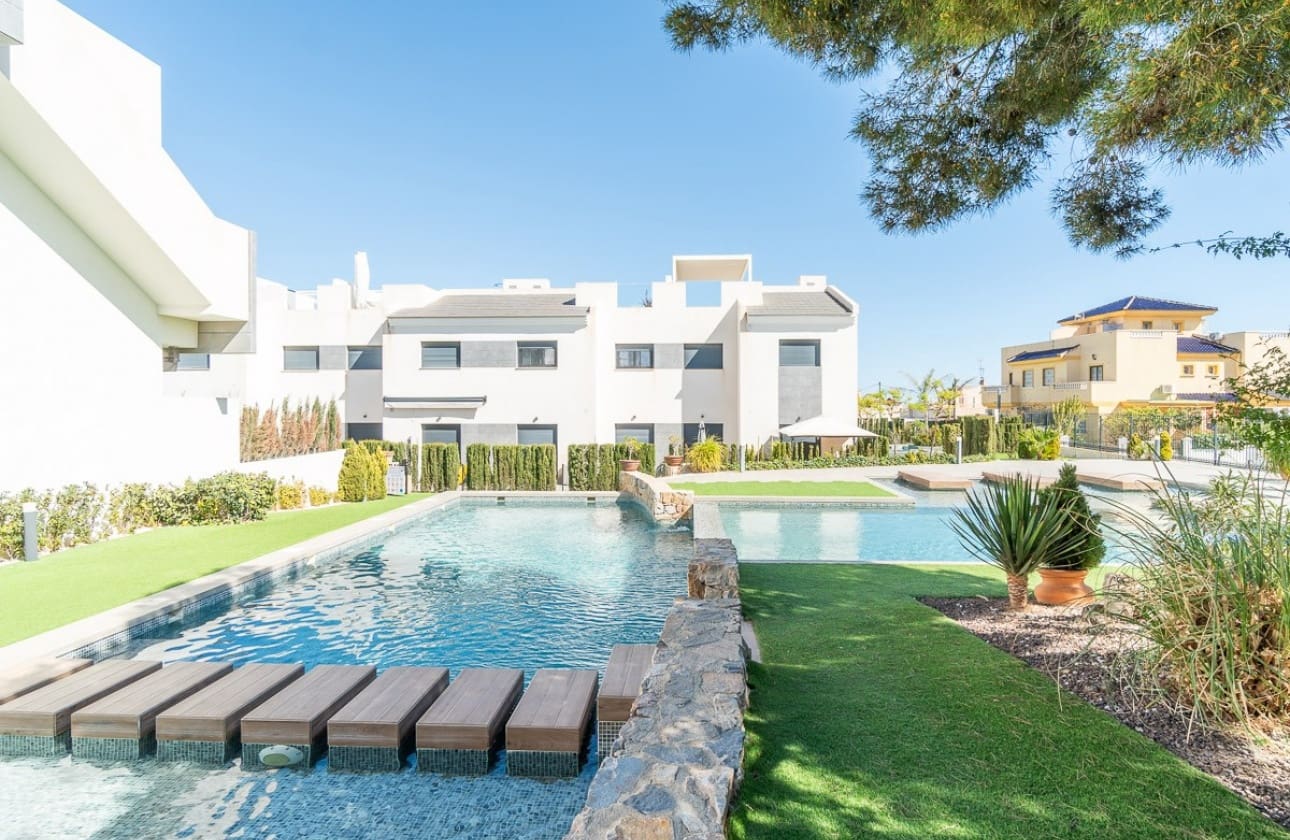 3 soveværelse Bungalow til salg i Los Balcones med swimmingpool - € 270.000 (Ref: 9594550)