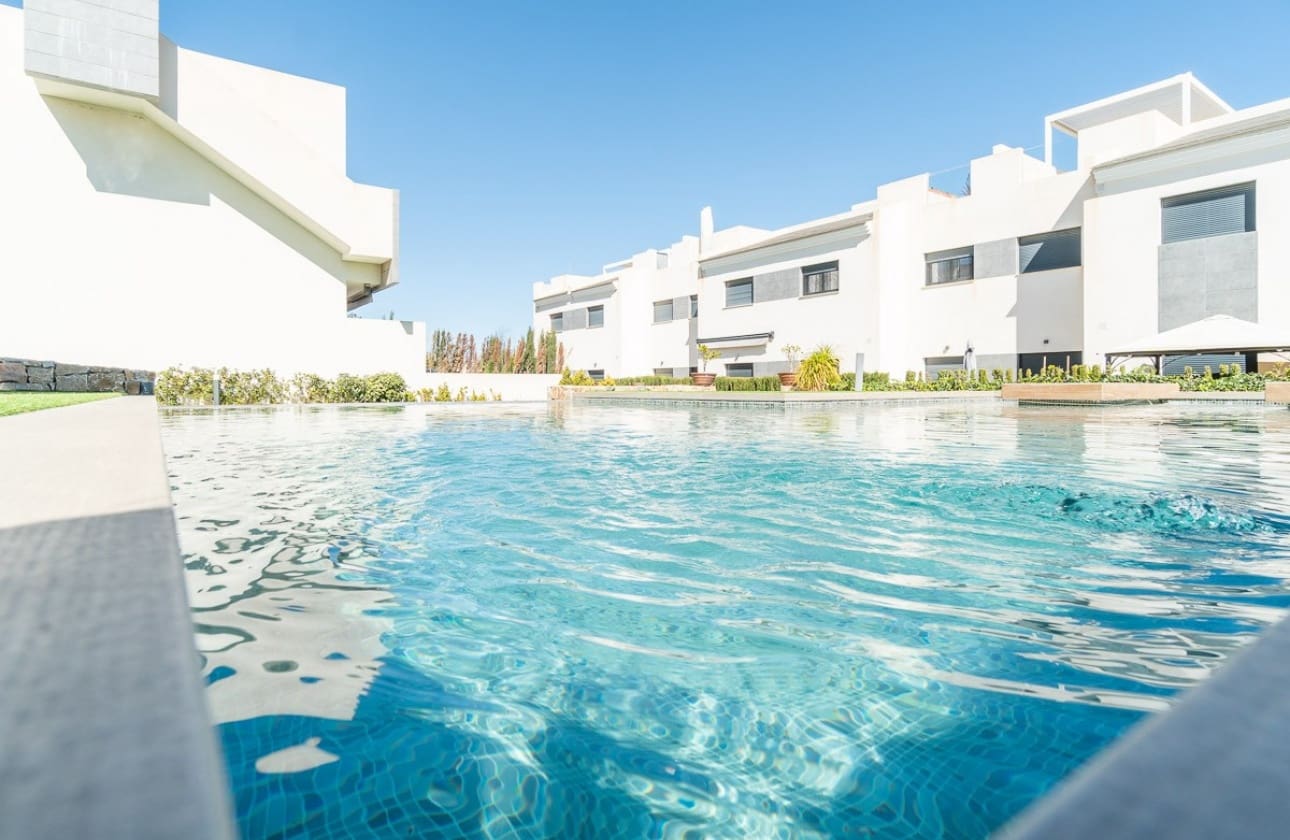 3 soveværelse Bungalow til salg i Los Balcones med swimmingpool - € 270.000 (Ref: 9594550)