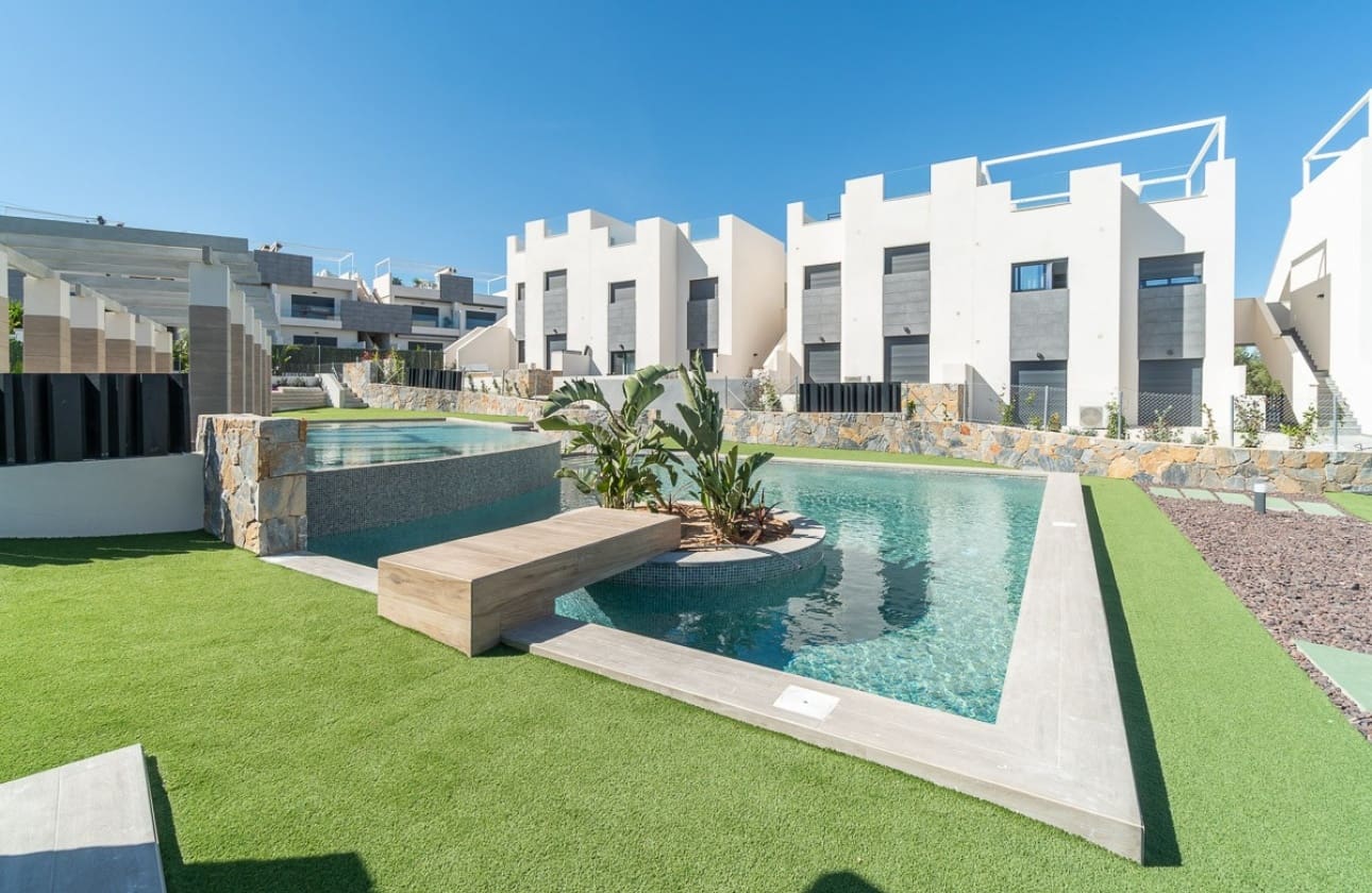 3 soveværelse Bungalow til salg i Los Balcones med swimmingpool - € 270.000 (Ref: 9594550)