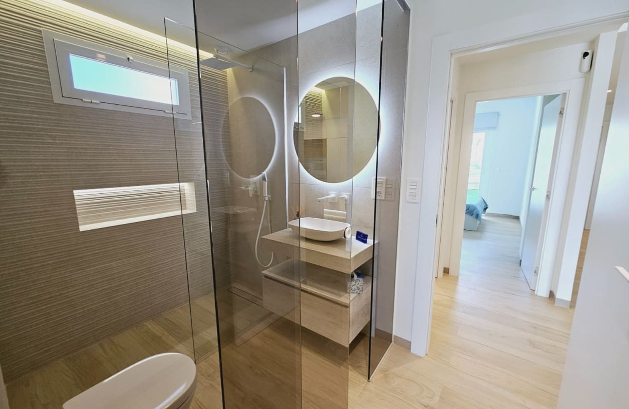 2 makuuhuone Huoneisto myytävänä paikassa El Raso mukana uima-altaan - 274 000 € (Ref: 9594554)